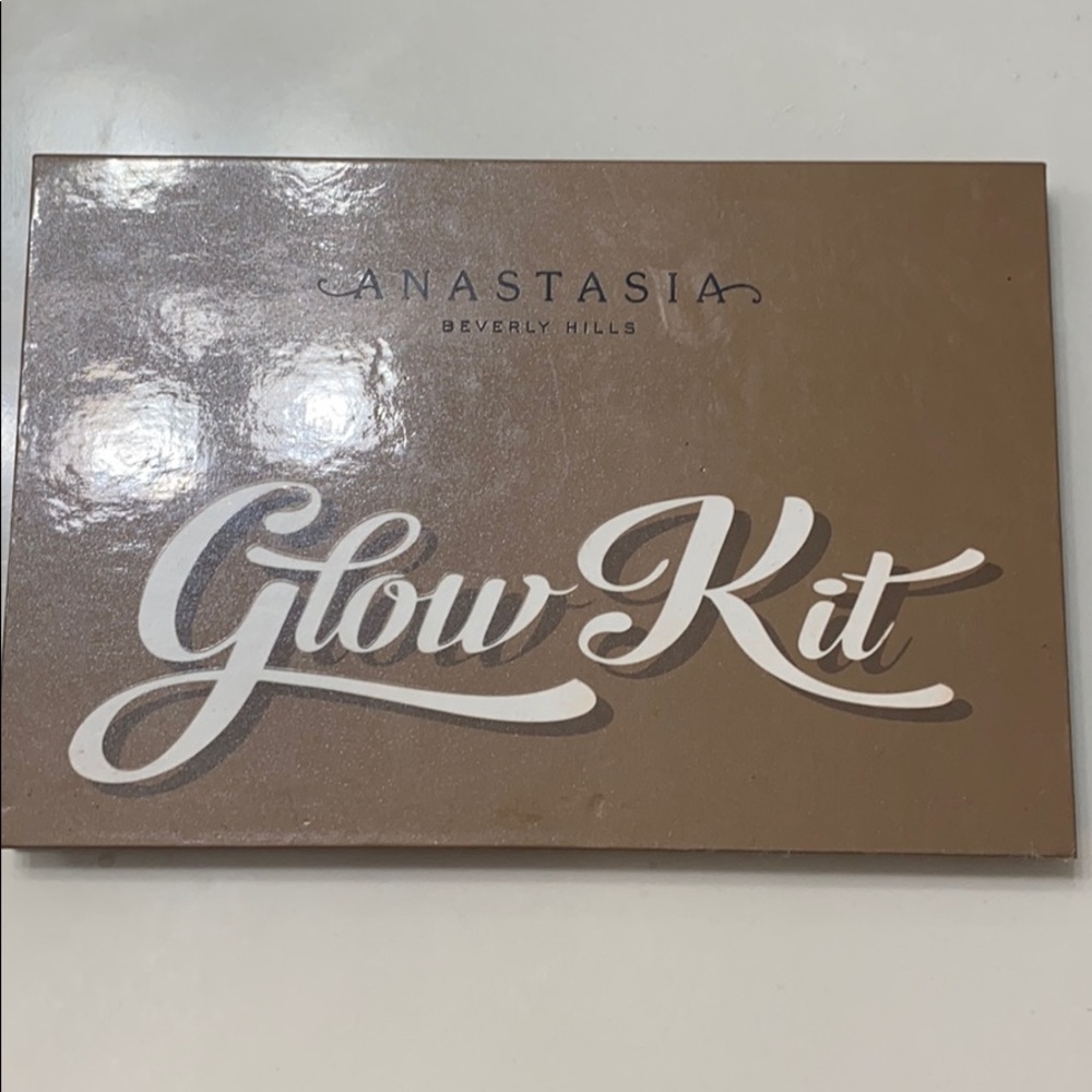 Anastasia Ultimate Glow Kit